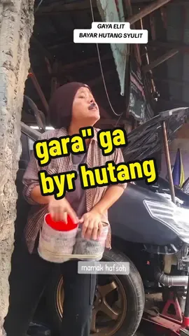 cocok banget ni  video buat yg susah bayar hutang, monggo yang mau share😀 #vidiolucu  #duetlucu  #nagihhutang  #gayaelitbayarhutangsulit #mamakhafsoh 