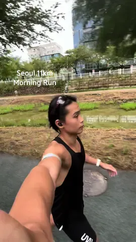 Seoul 11km Morning Run Recap - Running path along CheongGyeCheon stream was pretty smooth and end-to-end was about 10km  . . #Running #run #runner #Fitness #runningmotivation #runners #training #gym #nike #uvu #halfmarathontraining #fyp #EFG