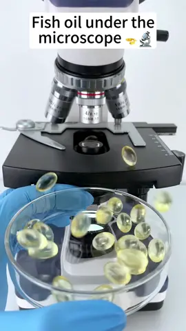 “Fish oil magnified 400X is so cool!”#microscope #tiktok #foryou #funnyvideos #bestvideo #fy 
