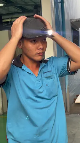 Đèn pin mini này ngon nha anh em #huuhoaithodien #huuhoaicnc #huuhoaibaotri #sinhviendien #xuhuong #denpinmini #bison #denpinminisieusang #thinhhanh #kingblue #camau #giaybaoholaodong #habotestht89 #thodien #caodangnghecantho 