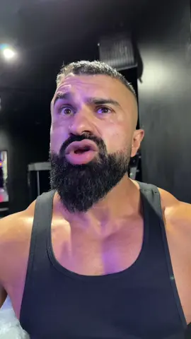 When me and bro @stevi walk in to a new gym 😂 #fyp #foryou #forupage #gym #aylesbury #funny 