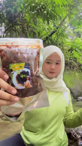 Siapa nak try dendeng orang nogori boleh dapatkan di beg kuningg 