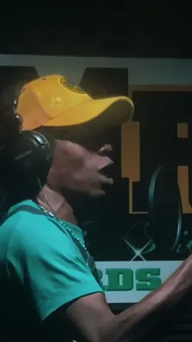 Guinney Pepper - Lick The Chalice - Dubplate ❤️💛💚 🎤Guinney Pepper: @guinney pepper   🎬 RMR Records Jamaica: @RMR Records Jamaica  📢 Check the RMR RECORDS JAMAICA Youtube channel for the video! #guinneypepper #dubplate #reggae #jamaica #bestreggaemusic 