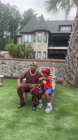 Mrs. Parker showing out 😂