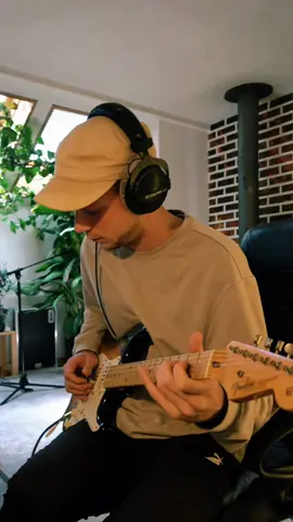 Wish you a nice Sunday  #fender #guitar #improvisation #fingerstyle #markknopfler #jimihendrix #style #beautiful #fyp #foryou #forypage 