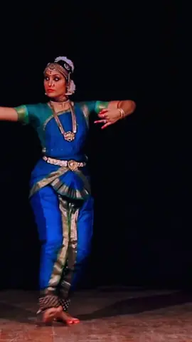 I was a very young girl (probably the youngest amidst all the akkas) when I was introduced to the enchanting world of Karanas under the direct guidance of the great legend, Paduakka and her ingenuity🙏🏼 At that age, I did not understand or know enough to bifurcate or see differences between the Adavus and Karanas and they seamlessly became a part of my vocabulary, my dancing body. To date, I don’t think of them as some different kind of movements. This has helped me avoid the forceful inclusion of them in choreographies to bring “newness”and letting them involuntarily flow into my choreography as though intertwined with my soul.  My choreographies have always been an exploration of both Adavus AND Karanas but it has always been an uphill climb given that during my early years, as I tried to build my career decades back, I was derided and rebuked for dancing this way - More on that later 🙂… Hope you enjoy this small segment of my choreography for the evergreen Tamil movie song ❤️ #adavu #karana #dancemovements #dance #bharatanatyam #dancer #bharatanatyamdancer #trendingvideo #trendy #trends #trendingsong #dancersoftiktok #kerala #spirituality #spiritualtiktok 