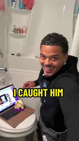 He changed that way to fast…😭 #detroitlions #detroit #nfl 