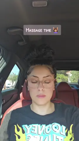 TREAT YOUSELF LADIES 🥰 #massage #relax #SelfCare #selflove #MomsofTikTok 