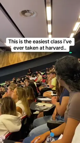 🥱🥱 #harvard #gpa #classroom 