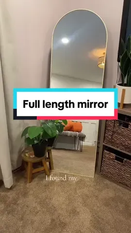 This mirror is even more beautiful in person! Super lightweight and has the option to stand or hang on the wall. Im in love! #mirror #selfiemirror #mirrors #tiktokfind #fulllengthmirror #creatorsearchinsights 