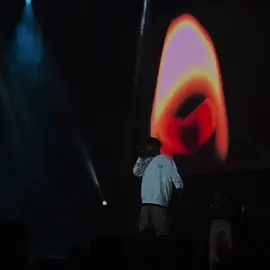 El tiempo hizo que intente… || más por ig:flowam4zing @Gonzalo Genek #gonzalogenek #concierto #fyp 