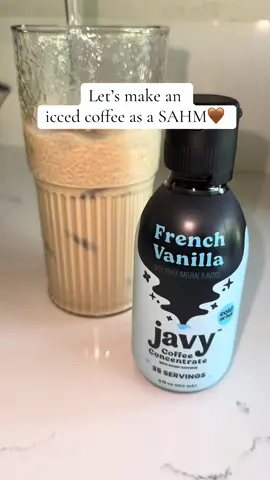 It was my first time trying javy coffee and honeslty I didn’t I was going to like it but I did! 10/10 🤎#javycoffeeconcentrate #javycoffee #coffeelover #icedcoffee #sahm #coffeeathome #javy 