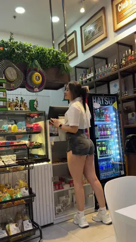 Mi novia es hermosa y le di este celular como un detalle a todo su amor #aplicacionesquenecesitas #android #apps #tecnologia #personalizacion 