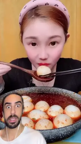 How many eggs did she eat? 🥚 #baderalsafar #eggs #asmr #food #foodasmr #mukbang #satisfying #foryou #fyp #foryoupage 
