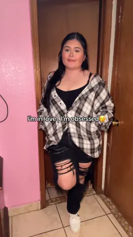 I loved yesterdays fit can’t wait to get more flannel shackets🫶🏼 @Blooming Jelly US #iminlove #imobsessed #perfectfit #flannelseason #flannelshacket #tiktokshopfinds 