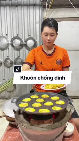 Khuôn bánh khọt chống dính 12 lỗ#khuonbanhkhot #lynguyen1992_ #xuhuongtiktok #CapCut 