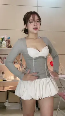 @Bmoody.stu đầm quá xinh đi | dc: @oniikhan 