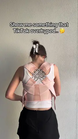 You need a Posture Corrector! 😍  #scoliosis #posture #posturecorrection #viral #backpain #neckpain #techneck #painrelief #fyp 