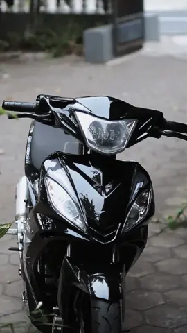 Terhiyung iyungg lagi #mxold135 #lc135 #mxsolostyle #mxsoloraya #jupitermx135 #ojmxmenolakpunah #fyp #fypシ 