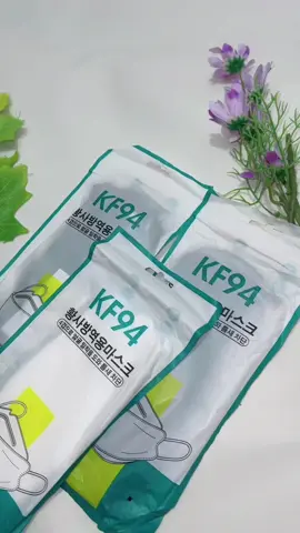 Masker KF94 isi 100pcs #maskerkf94 #maskerkf94murah #maskerkf94isi100pcs #maskerisi100pcscuma30k #maskerkain #maskerkainmurah #maskerkainisi100 