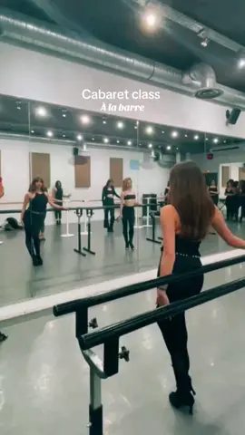 @Jess Bennett 💫 #cabaret #cabaretiktok #danse #danseusepro #cabaretclass #heels #heelsdance #heelslove #dancer #heelsclass #dancersoftiktok #dancers #crazyhorse #danseuse #heelsclass #heelsdance #studiobleu #studiobleudancecenter #paris 