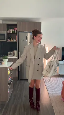 The boots though🍷 #redboots 