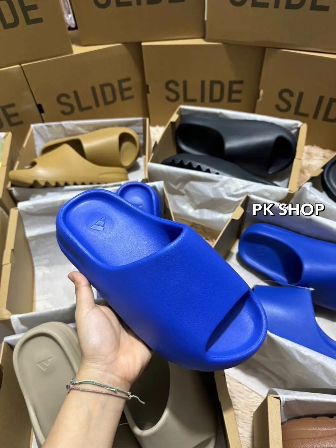 รองเท้า Adidas yeezy  คู่ละ 5️⃣9️⃣0️⃣ส่งฟรี💥 Size:36-46 พร้อมกล่องง🌟 #รองเท้าAdidasyeezy #รองเท้าสีฟ้า #รองเท้ายอดฮิต #รองเท้างานตามหา #รองเท้าทรงเอ #รองเท้าทรงหยัก #รับผ่อนนะคะ #ผ่อนหมดรับของ 