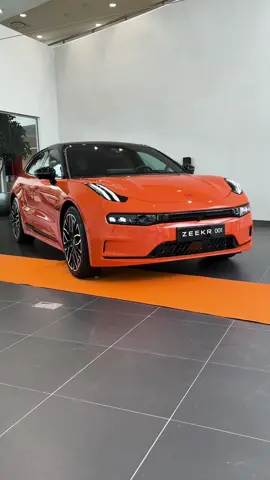 We’re proud to deliver the first Zeekr 001 Orange Edition!  What do you think of this bold colour? Let us know in the comments!​  Learn more at Zeekr.eu/orange-edition​ ​  Zeekr 001 Privilege AWD Energy consumption: 18,5 kWh/100km (WLTP); CO2 emissions: 0 g. ​ ​ #Zeekr #ZeekrEurope #Zeekr001 #EV