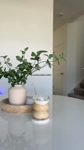 good morning and happy monday!! 🫶🏻 #morning #morningroutine #morningvlog #mondaymotivation #mondaymorning #routine #coffee #coffeetiktok #coffeetok #latte #icedlatte #coffeerecipe #Recipe #latterecipe #asmr #asmrvideo #nespresso @Nespresso USA @Starbucks @Torani #asmrcoffee #makecoffeewithme #relaxing 