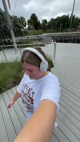 i need florida to cool off a bit so i can enjoy walking outside again 