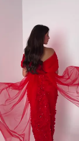 استعدوا لرؤية الكولكشن الجديد  الذي يجمع بين الأناقة والجمال! 🌟 Get ready to see the New Collection that combines elegance and beauty! 🌟 By #dress #kuwait #ksa🇸🇦 #amal_couture #MLBB8TH 