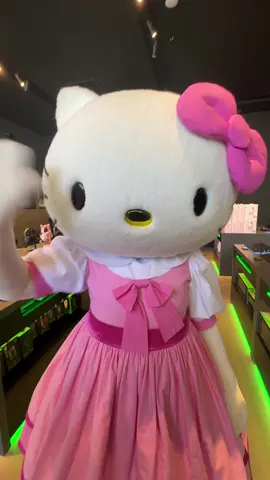 @hellokitty is on her way to build her own Razer empire 🏰 #hellokitty #razer #gaming