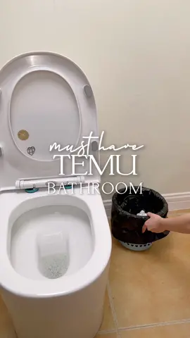 Wave goodbye to clutter with the Space-Saving Trash Can—hangs tight, seals odors! Perfect for any room or the great outdoors.🔎 Search dsy6997 on Temu for this amazing product! #Temu #TemuFinds