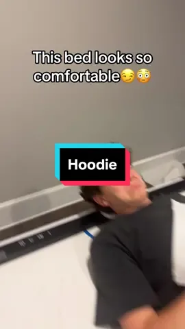 Softest hoodie I have ever worn. #trending #clothes #tiktokmademebuyit #shirt 