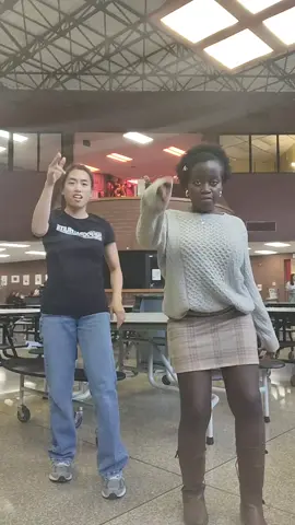 teaching my non-African a dance 😏 @attacker  #cameroonian #philipino #afrobeats #afrodance 