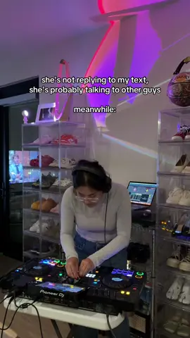 if you love neo soul/house/r&b, we can be friends