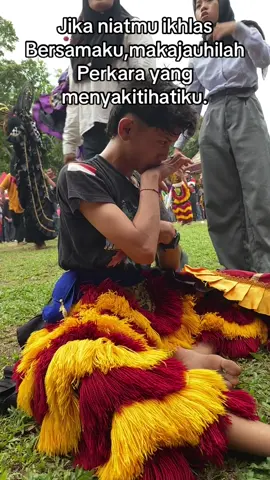 Fyppp dongg katakatamubolo#mamasarell #pasukanmekarbudoyo #katakatamotivasi #katakatasad #jarananpekanbaruriau👹 #jarananindonesia #barongannusantara #pembarongriau #barongankediri #tiktokviral #foryou #4you #fypシ゚viral #fypシ゚viral #fyppppppppppppppppppppppp 
