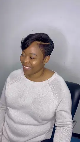 Pixie haircut with hair extensions ✂️