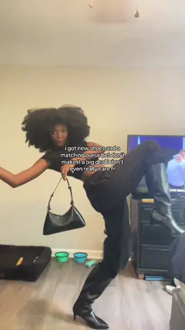 do you notice anything NEW about me? 👀…👢👜👢👜👢👜👢👜👢👜