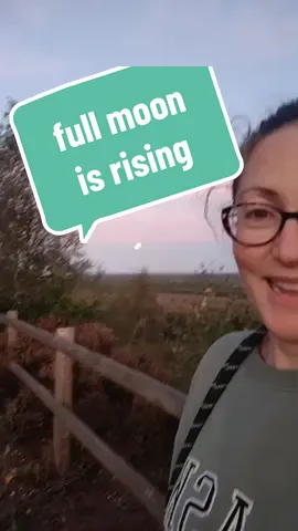 Full Moon is rising 🌕 Full Moon Circle, Release And Cleanse is THIS WEDNESDAY outside SOBO BEACH 🏖️