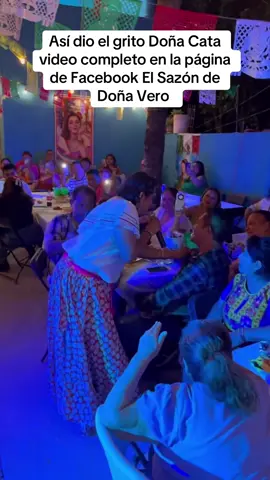 Asi dio el grito en la Noche Mexicana con Doña Cata 