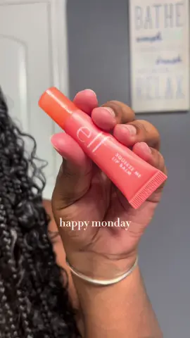 orange is really my color, but happy monday, I hope y’all have a blessed week! 🧡🍂 #blackgirltiktok #happymonday #dayinmylife #skincare #SelfCare #mondaymorning #fyp 