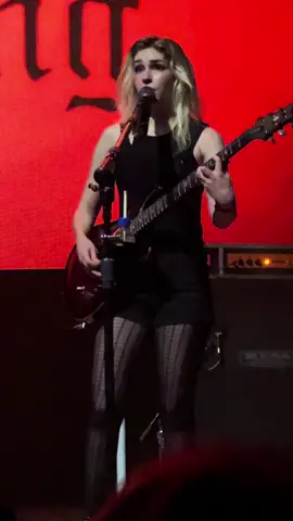 She is perfect. The Warning, Boston MA September 13 #thewarning #thewarningrockband #keepmefed #rock #boston 