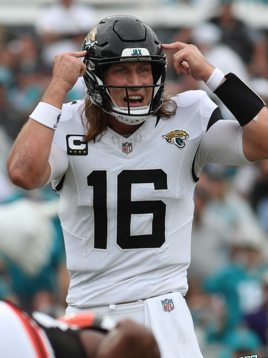 The #Jaguars have a lot more questions than they do have answers, how will they respond heading up to Buffalo for MNF?  #DUUUVAL
