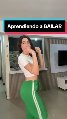 Aprendiendo a bailar 🤦🏻‍♀️🥹 