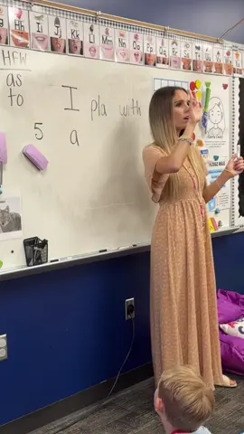 Writing practice! ✏️  #letters #lettersounds #phonics #abcs #learntowrite #spelling #esl #ell #english #learningenglish #elar #scienceofreading #scienceofreadinginstruction #reading #sor #tactilelearning #learning #learningresources #educationalvideo #primaryschool #kinder #kindergartenteacher #kindergarten #prek #kindergartentips #homeschool #homeschoolmom #teacher #teachingkids #teachingonline #futureteacher #studentteacher #abc #lettersandsounds 
