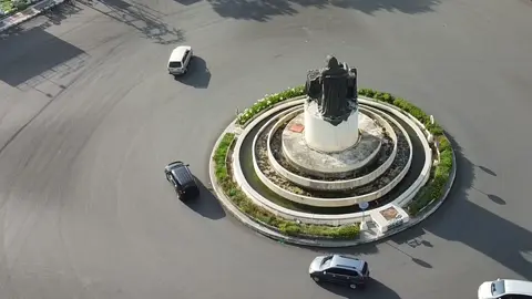 Monumen Ibu Fatmawati Soekarno Simpang Lima Kota Bengkulu #drone #bengkulu 