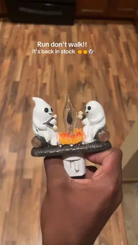 Halloween time #marshmallowtime #creatorsearchinsights #bestlighting #spookymonth #fypage #recommendedforyou 