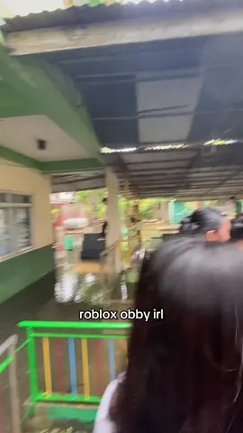 ganito pala pag college magiging waterproof kana lang bigla HHAHAHAHWHSHAHHA #talynaaa #DANAS #collegelife #obbyroblox 
