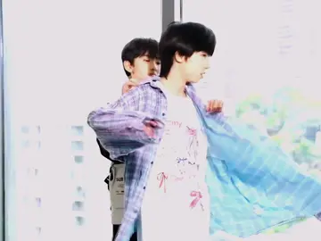 : đây có được gọi là làm nũng khum ạaa =))) #yangbowen #duongbacvan #takyham #zuoqihan #wenhan #vanham #qiwen #kyvan #xh #tiktok #viral #fyp 